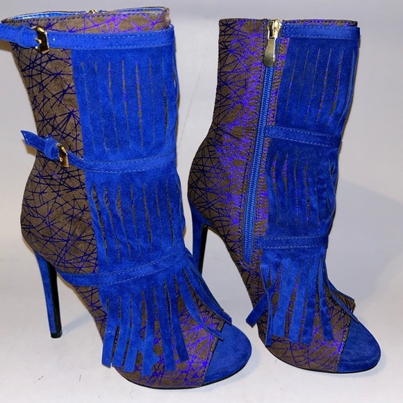 Shoes - Boots
